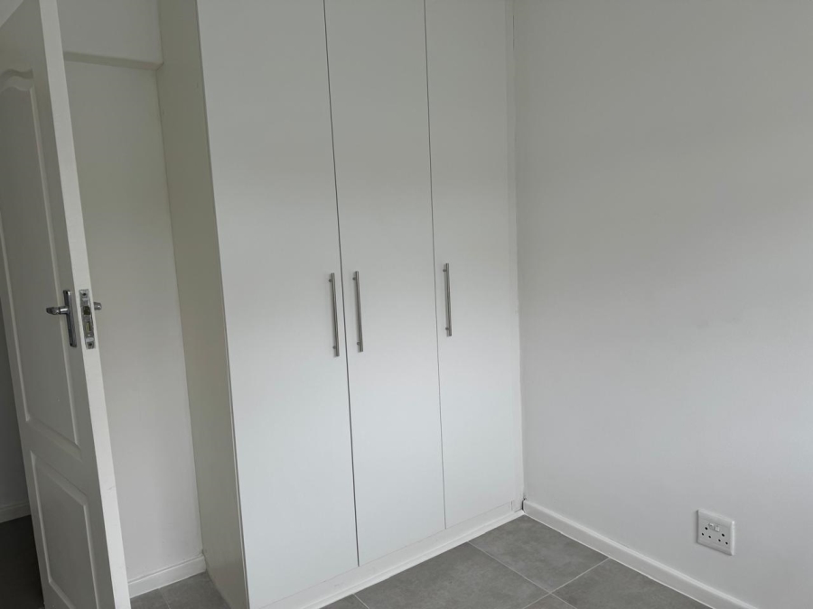 2 Bedroom Property for Sale in Sea Point Western Cape